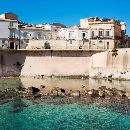 Maniace Boutique Ortigia | Esperienze 4*
